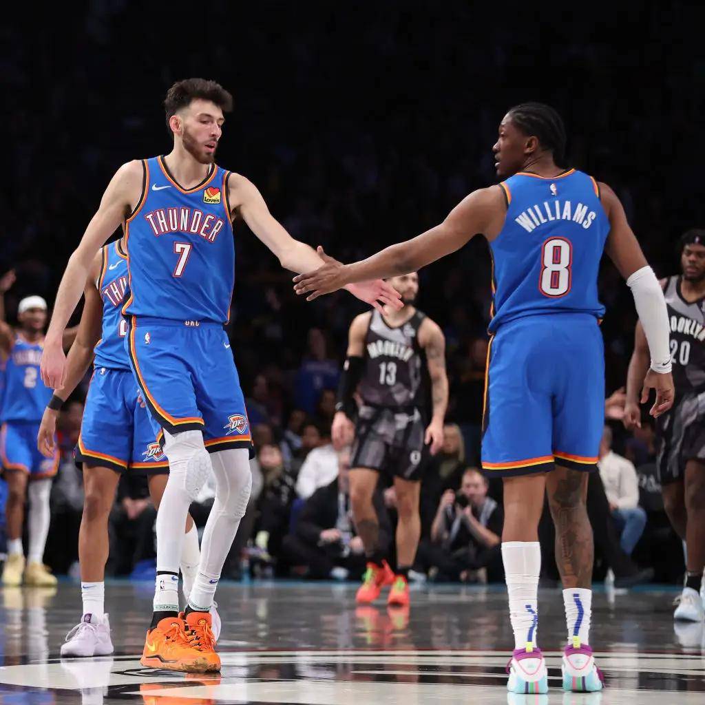 包含NBA西部榜首之争激烈，凯尔特人虐胜活塞的词条