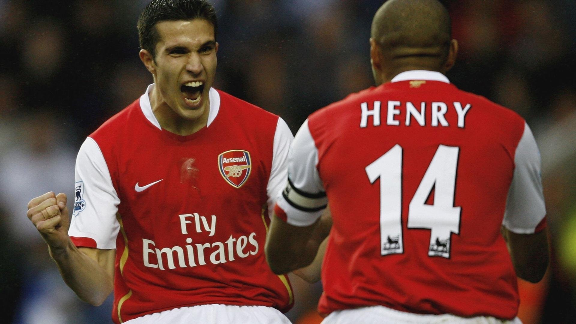 足总杯转会风云：利物浦盯上锋线强援，樊振东或成交易筹码