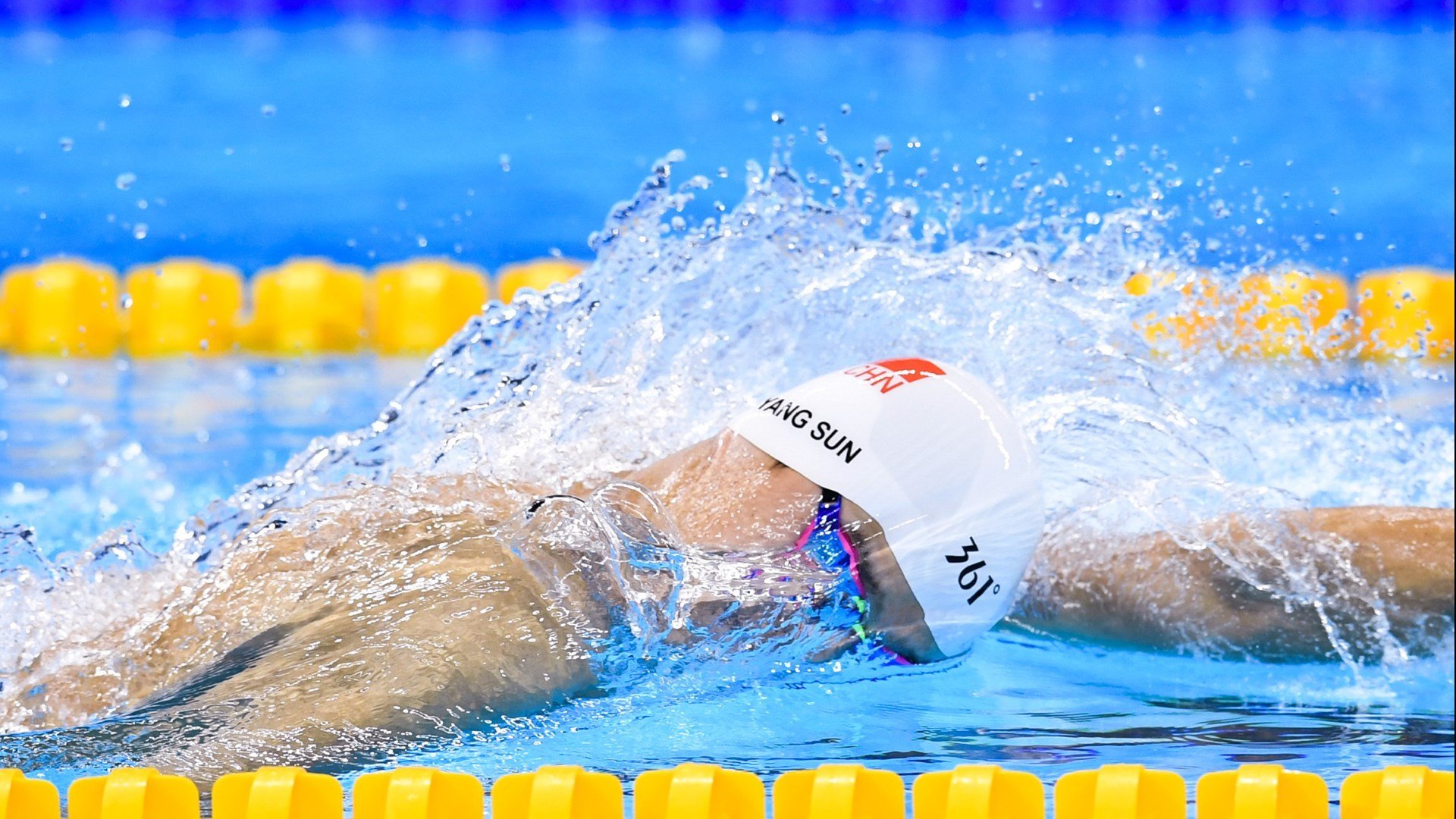 科维托娃回归赛场，问鼎冠军首场状态亮眼，热火观众沸腾！